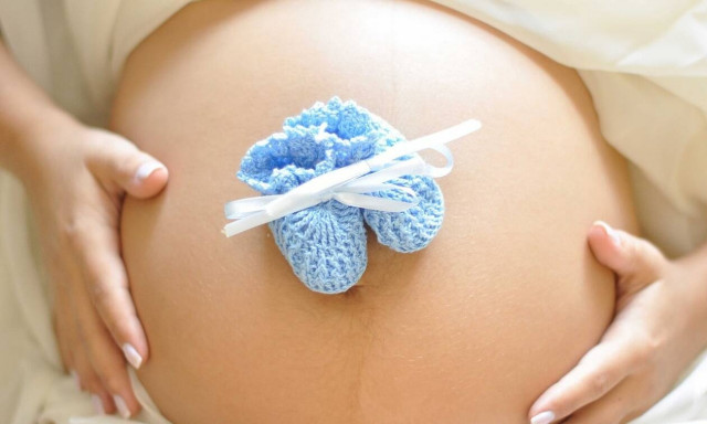 Ετοιμάζεστε για τον τοκετό; - Αυτά πρέπει να έχετε μαζί σας στο μαιευτήριο