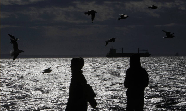 Δυσοίωνες προβλέψεις για την οικονομία: Τι «βλέπουν» Κομισιόν και Grant Thornton