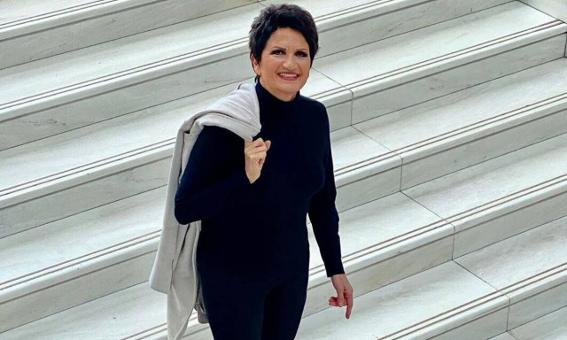 Ξέγνοιαστες στιγμές σε κυκλαδίτικο νησί για την Πρωτοψάλτη! (Photos)