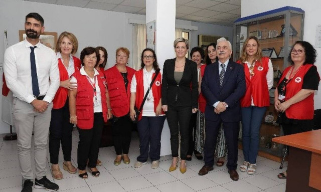 Ερυθρός Σταυρός: Τηλεφωνική γραμμή για σωφρονιστικούς υπαλλήλους