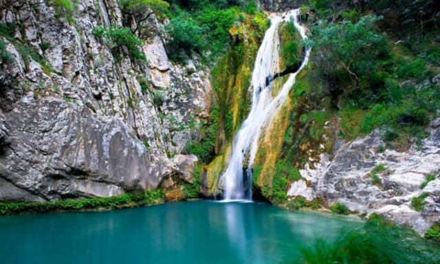 Η «Γαλάζια Λίμνη» της Ελλάδας - Δείτε πού βρίσκεται