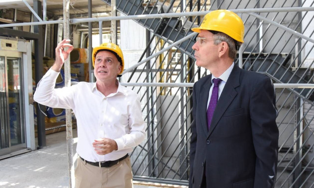 Επίσκεψη του Αμερικανού Πρέσβη στο «Anna Papageorgiou STEM Center» που κατασκευάζει η ΕΛΛΑΚΤΩΡ