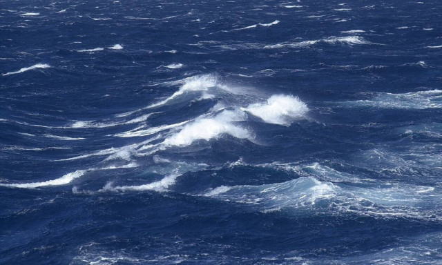 Καιρός: Με άνοδο της θερμοκρασίας και ισχυρά μελτέμια η Παρασκευή (pics)