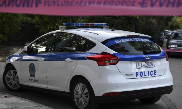 Θρίλερ στον Πειραιά: Εντοπίστηκε πτώμα γυναίκας με τραύμα στο λαιμό