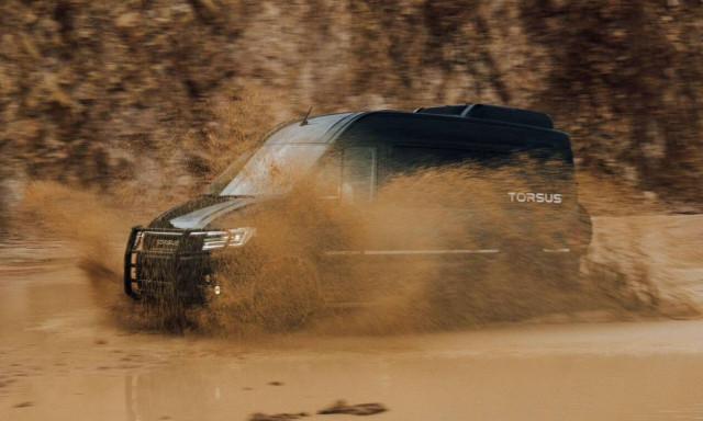 Αυτό το μικρό λεωφορείο λέγεται Torsus Terrastrom και πάει παντού