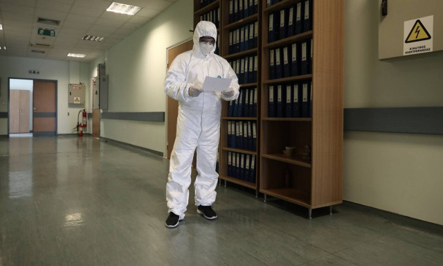 Κορονοϊός: Συναγερμός στην Πάργα - Εντοπίστηκε θετική στον ιό τουρίστρια