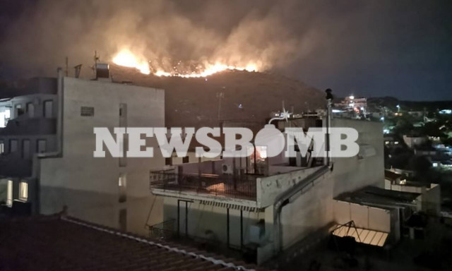 Φωτιά στο Πέραμα: Μια σύλληψη για εμπρησμό από αμέλεια 