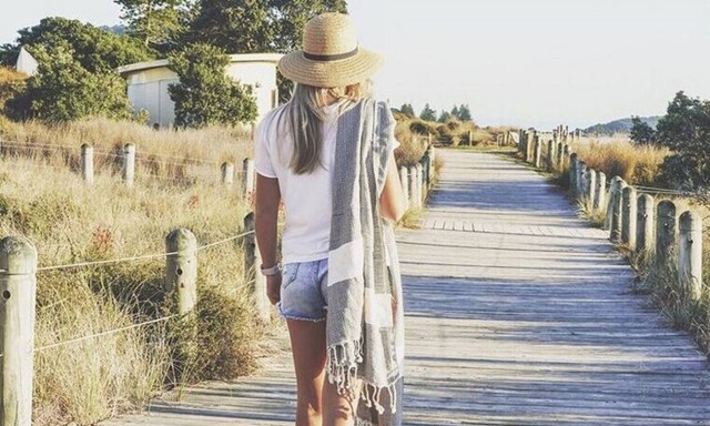 Ναι, οι πιο stylish πετσέτες θαλάσσης της σεζόν μπορούν να γίνουν δικές σου