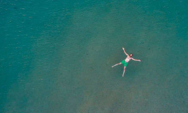 «Μαύρο» 24ωρο στις παραλίες: Τρεις νεκροί από πνιγμό σε Πιερία, Χαλκιδική και Ωρωπό 