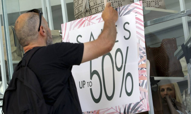 Θερινές εκπτώσεις: Πότε αρχίζουν - Ποια Κυριακή θα λειτουργήσουν τα μαγαζιά