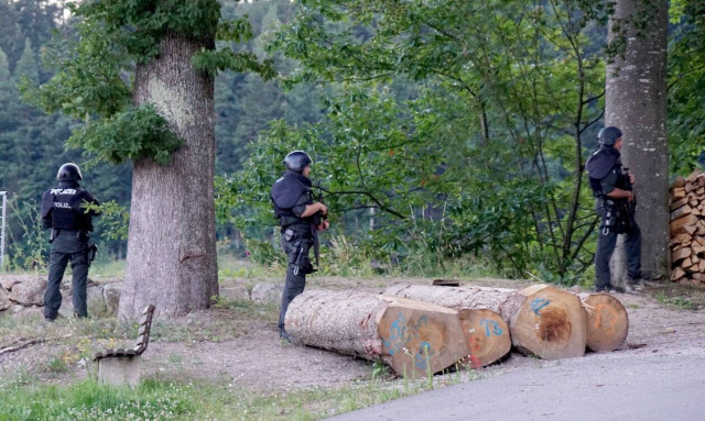 Γερμανία: Αναζητούν πάνοπλο κακοποιό στον Μέλανα Δρυμό