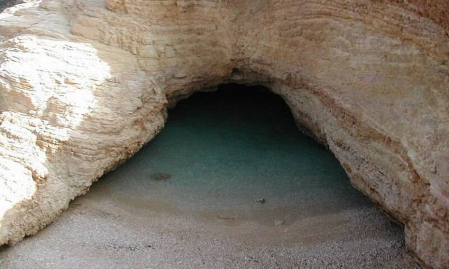 Η «κρυφή» παραλία του Αιγαίου