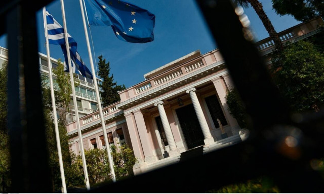 PM Mitsotakis to chair meeting on developments relating to coronavirus