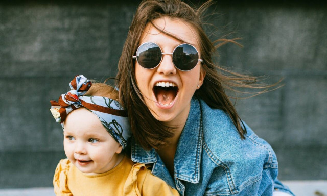 Πώς μια μητέρα θα ενισχύσει την εικόνα της κόρης της