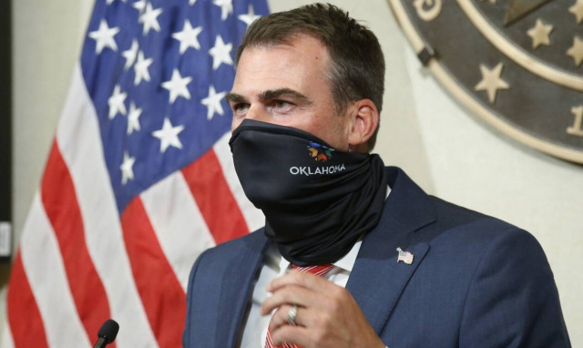 ΗΠΑ: Ο κυβερνήτης της Οκλαχόμα Κέβιν Στιτ θετικός στον νέο κορονοϊό