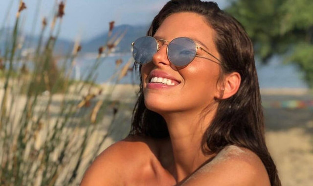 Χαρά Παππά: Ποζάρει με το σέξι της μαγιό