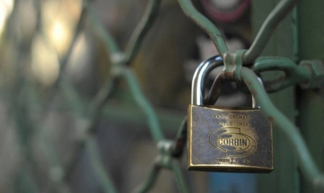 Έρευνα: 1 στις 3 μικρές εταιρείες που λειτούργησαν τον Μάιο έκανε απολύσεις