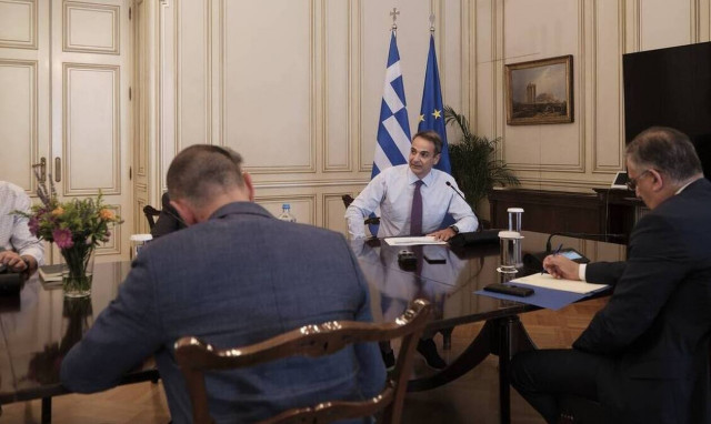 Κόντρα ΝΔ - ΣΥΡΙΖΑ για την σύσκεψη στο Μαξίμου για τον κορονοϊό 