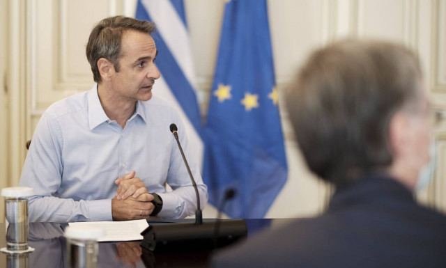 Κορονοϊός – Σύσκεψη στο Μαξίμου για τα κρούσματα: Νέα μέτρα στο τραπέζι