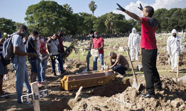 Κορονοϊός στη Βραζιλία: Ξεπεράστηκε το όριο των 2 εκατομμυρίων κρουσμάτων