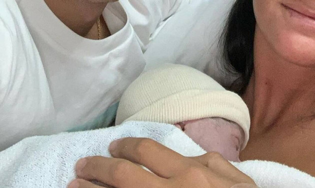 Έγιναν γονείς για δεύτερη φορά και δεν το πήρε κανείς χαμπάρι (pics)