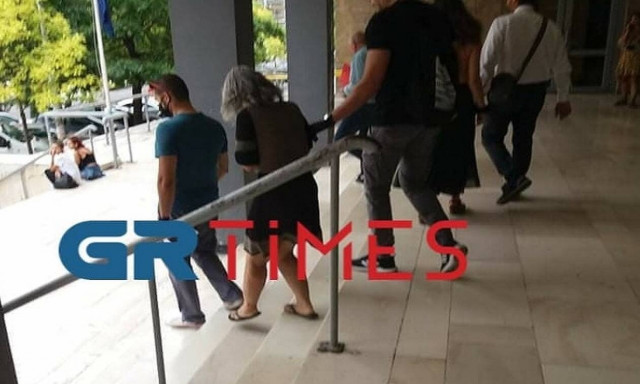 Θεσσαλονίκη: Προφυλακιστέα η 54χρονη που σκότωσε με τηγάνι τον πρώην πεθερό της