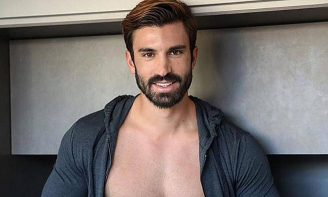 O Ηλίας Γκότσης παραδέχεται: «Έχω στο κινητό μου ροζ βίντεο»