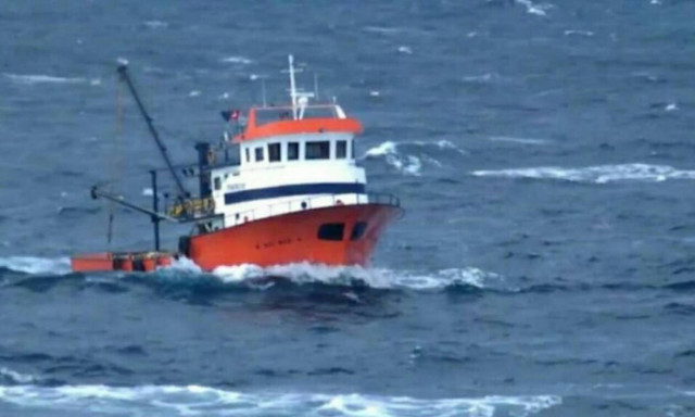 Συναγερμός στο Πολεμικό Ναυτικό: Εκατοντάδες τουρκικά αλιευτικά πλέουν προς το Λιβυκό πέλαγος