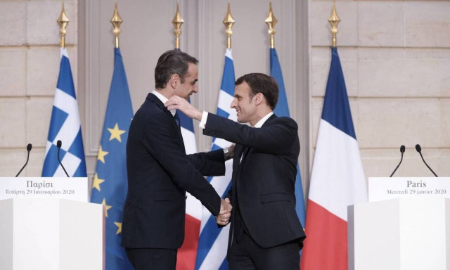 Σύνοδος Κορυφής: Συνομιλίες Μητσοτάκη - Μακρόν για Ταμείο Ανάκαμψης και Τουρκία