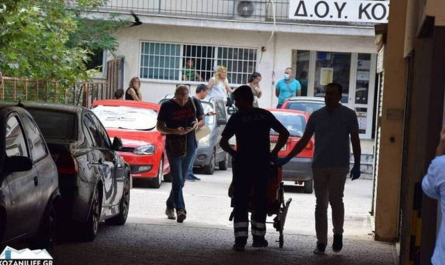 Κοζάνη - Επίθεση με τσεκούρι: Η «μάχη» των γιατρών - Τι αναφέρει το νέο ιατρικό ανακοινωθέν