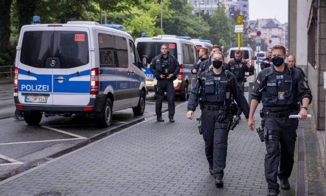 Γερμανία: Ταραχές σε υπαίθριο «πάρτι κορονοϊού» - Δεκάδες συλλήψεις 