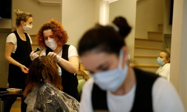 Κορονοϊός στην Ελλάδα: Πού είναι υποχρεωτική η μάσκα - Ποια τα πρόστιμα