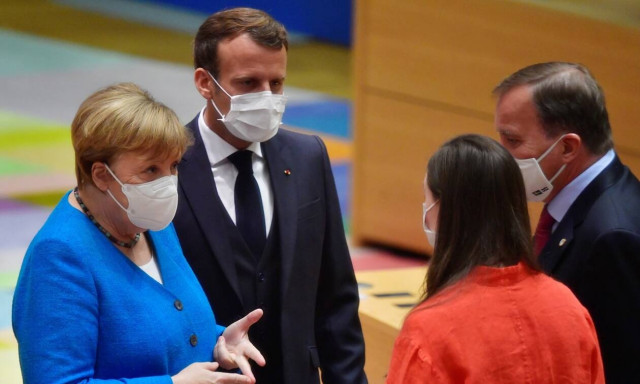 Σύνοδος Κορυφής: Αισιοδοξία από Μέρκελ και Μακρόν - Συνεχίζεται το θρίλερ