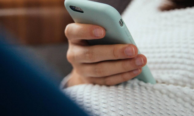 Ανεπιθύμητη εγκυμοσύνη στην εφηβεία - Συμβουλές για γονείς & έφηβες