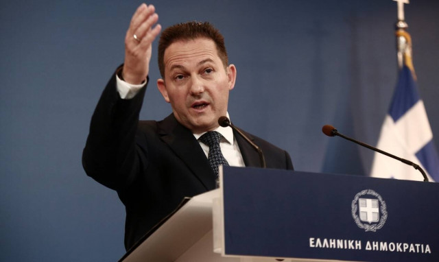 Κορονοϊός: Νέα μέτρα ανακοίνωσε ο Πέτσας - Ποιους αφορούν