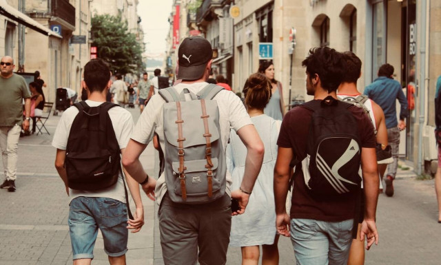 Πρώτη σεξουαλική επαφή - Πώς ενημερώνουμε ένα αγόρι