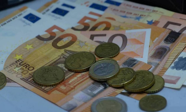 Φορολογικές δηλώσεις: Στα 800 ευρώ ο μέσος φόρος των χρεωστικών εκκαθαριστικών 