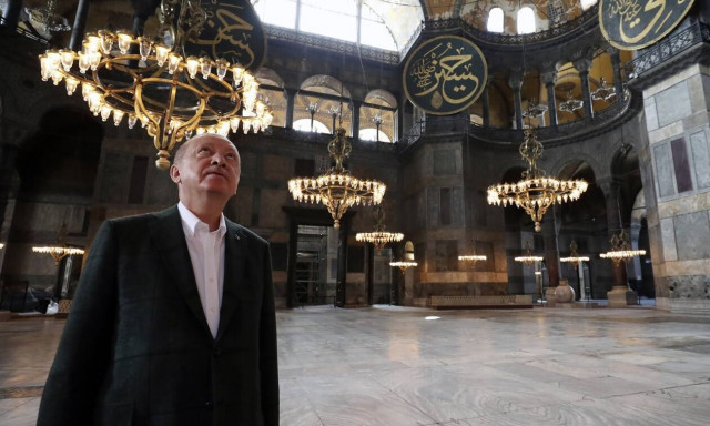 Αγία Σοφία: Αυτά είναι τα χαλιά που θα στρωθούν για την προσευχή της 24ης Ιουλίου