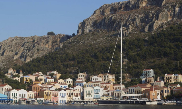 Πρόεδρος Καστελόριζου στο Newsbomb.gr: Περάσαμε δύσκολες ώρες - Βλέπαμε τις αερομαχίες