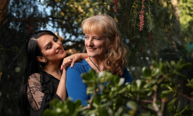 Μαμά και κόρη - Σχέση αγάπης και μίσους