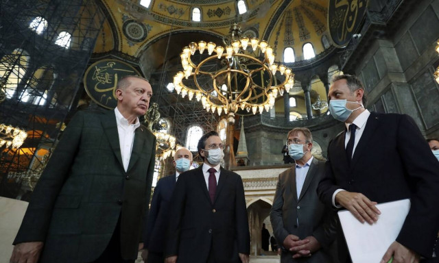 Αγία Σοφία: Στην τελική ευθεία για τη μετατροπή σε τζαμί παρά τις αντιδράσεις