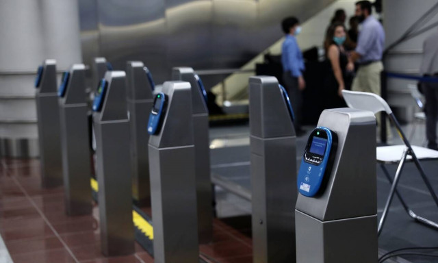 Αιγάλεω: Λήξη συναγερμού - Φάρσα το τηλεφώνημα για βόμβα