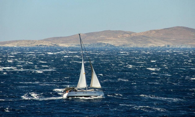 Καιρός: Έως 38 βαθμούς η θερμοκρασία - Ισχυροί άνεμοι στα πελάγη