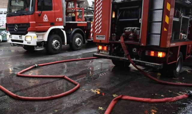 Διακοπή κυκλοφορίας στην Αττική Οδό λόγω φωτιάς σε όχημα