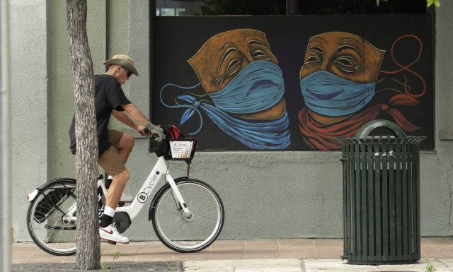 ΗΠΑ: Πάνω από 1.000 οι θάνατοι από κορονοϊό σε 24 ώρες