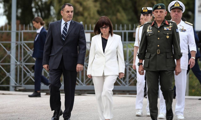 Κρίση στο Αιγαίο: Τι αποκάλυψε ο Παναγιωτόπουλος στη Σακελλαροπούλου για την κατάσταση