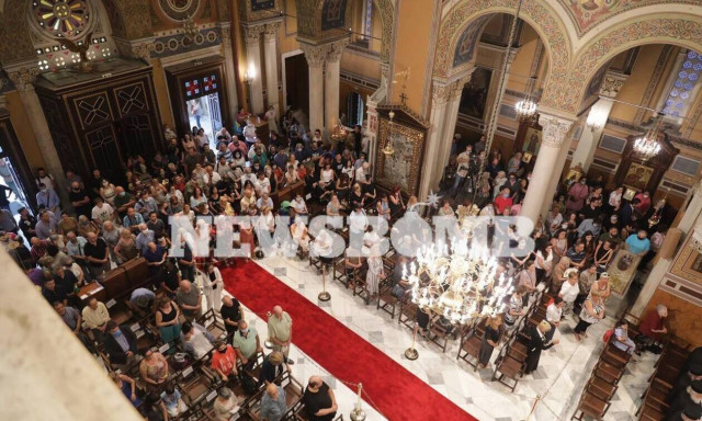 Θρήνος στις εκκλησίες ολόκληρης της Ελλάδας για την Αγιά Σοφιά (pics)