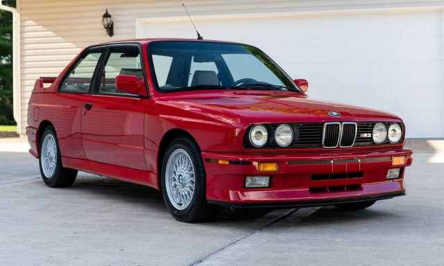Γιατί μια BMW M3 του 1988 πουλήθηκε 250.000 δολάρια;