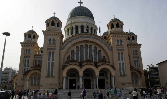 Αγία Σοφία: Πένθιμα χτυπούν οι καμπάνες στην Ελλάδα (vid)