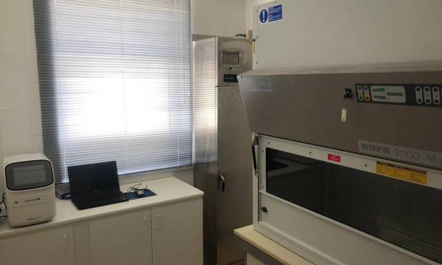 Κορονοϊός: Με υπερσύγχρονο μοριακό αναλυτή Covid-19 ενισχύεται το Γενικό Νοσοκομείο Ξάνθης 